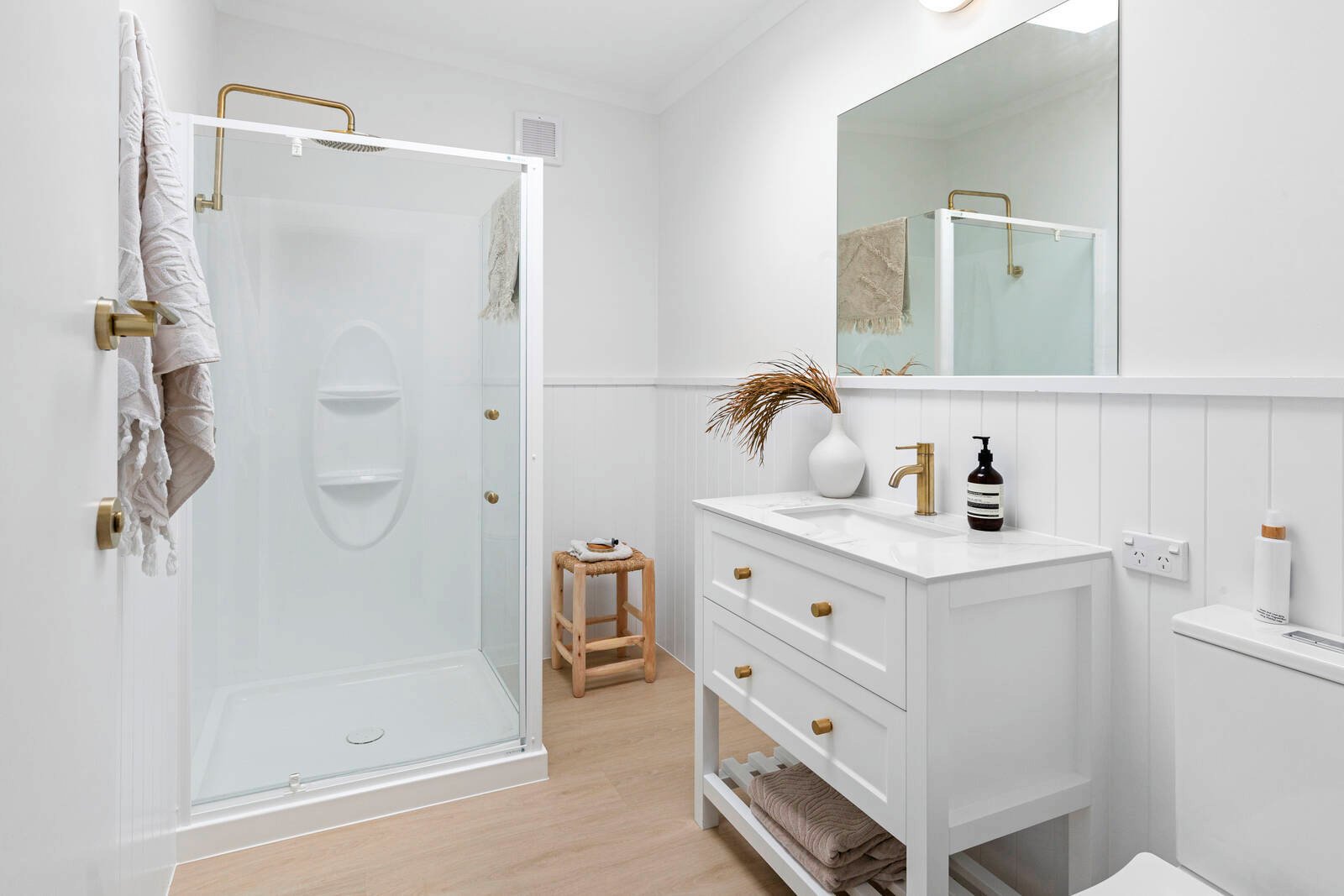 Property Gallery Thumbnail 6