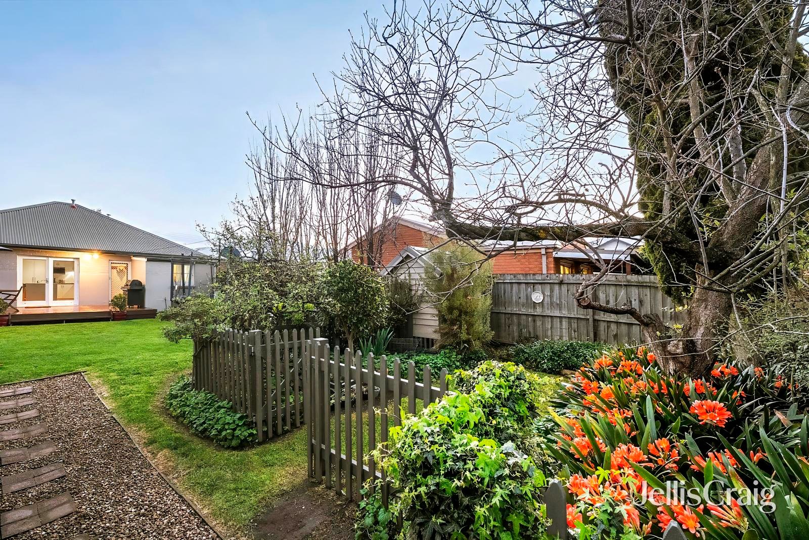 6 Calder Street, Manifold Heights image 11