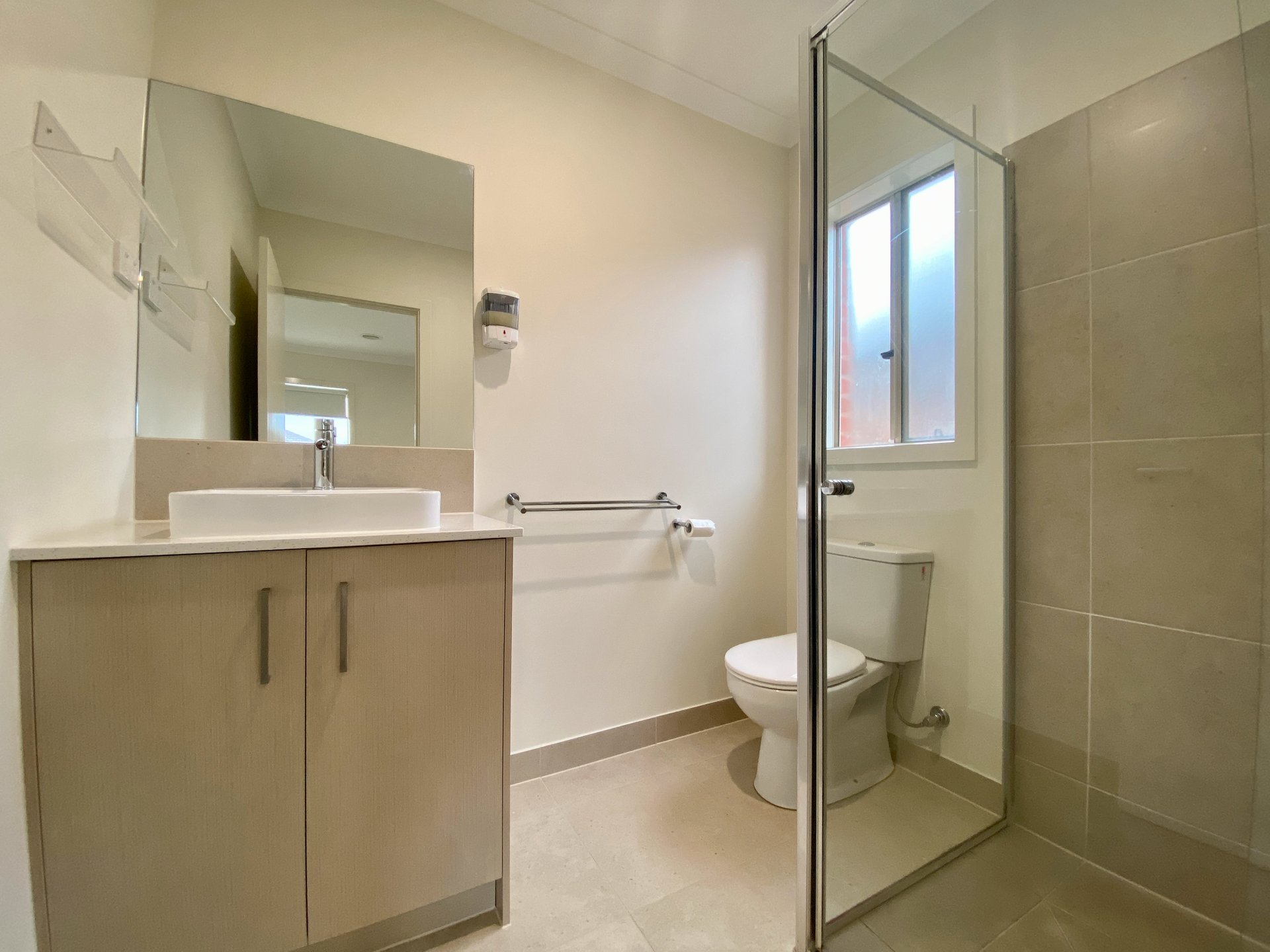 6 Callistemon Circuit, Lara image 6