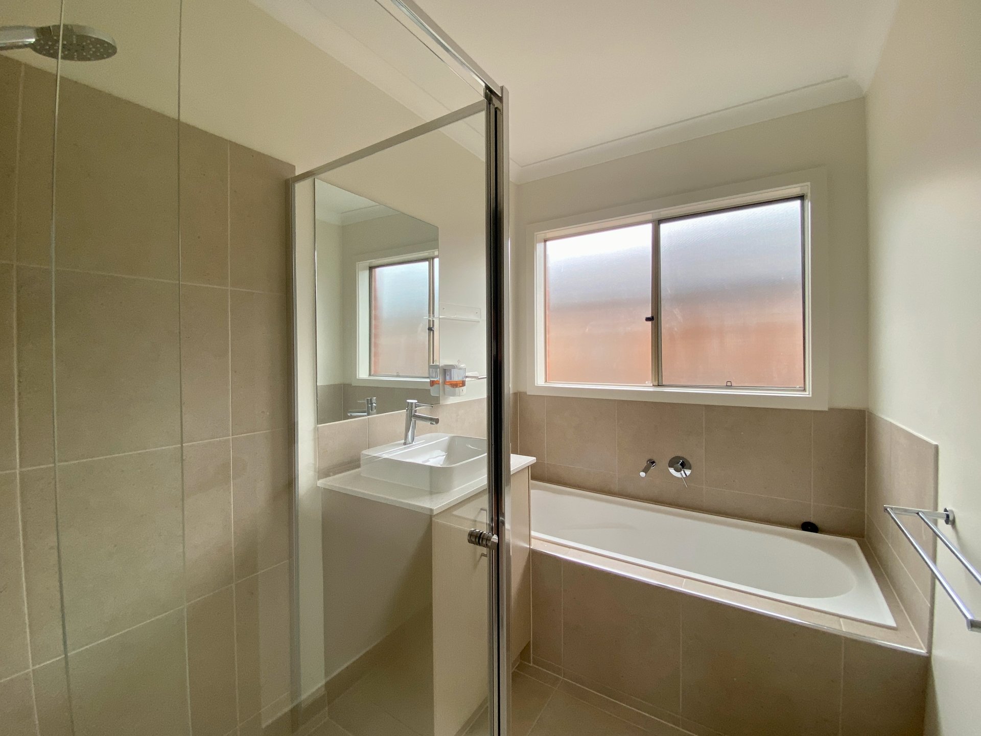6 Callistemon Circuit, Lara image 10