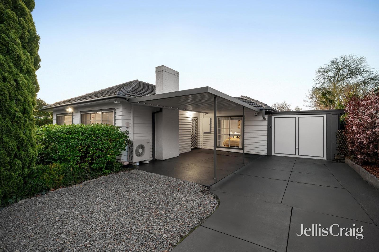 6 Catherine Street, Ringwood image 1