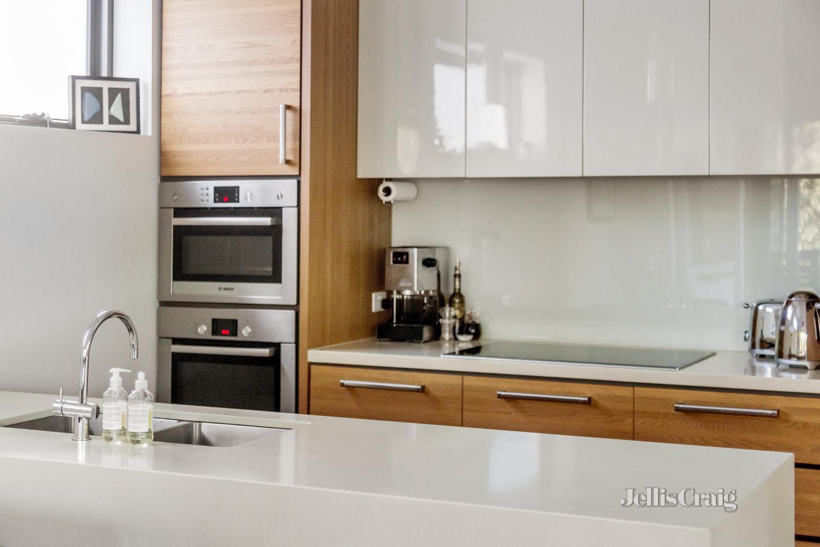 6 Charles Street, Hawthorn image 6