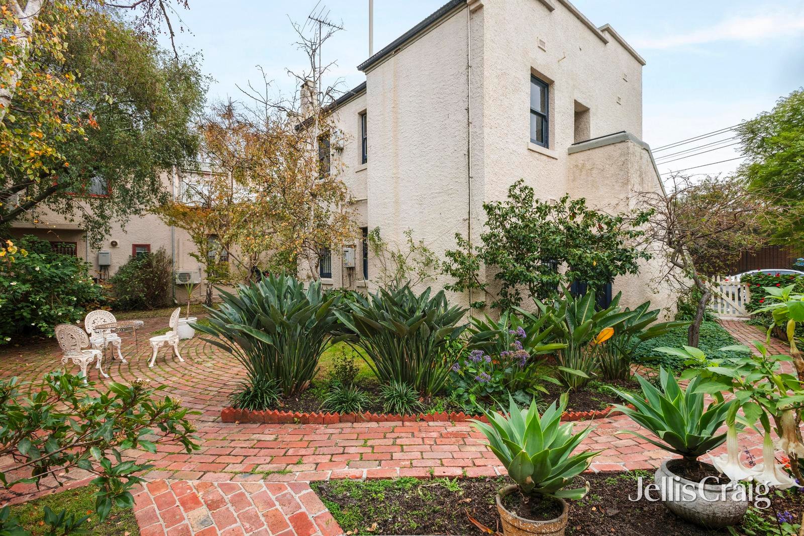 6 Charnwood Crescent, St&nbsp;Kilda image 11