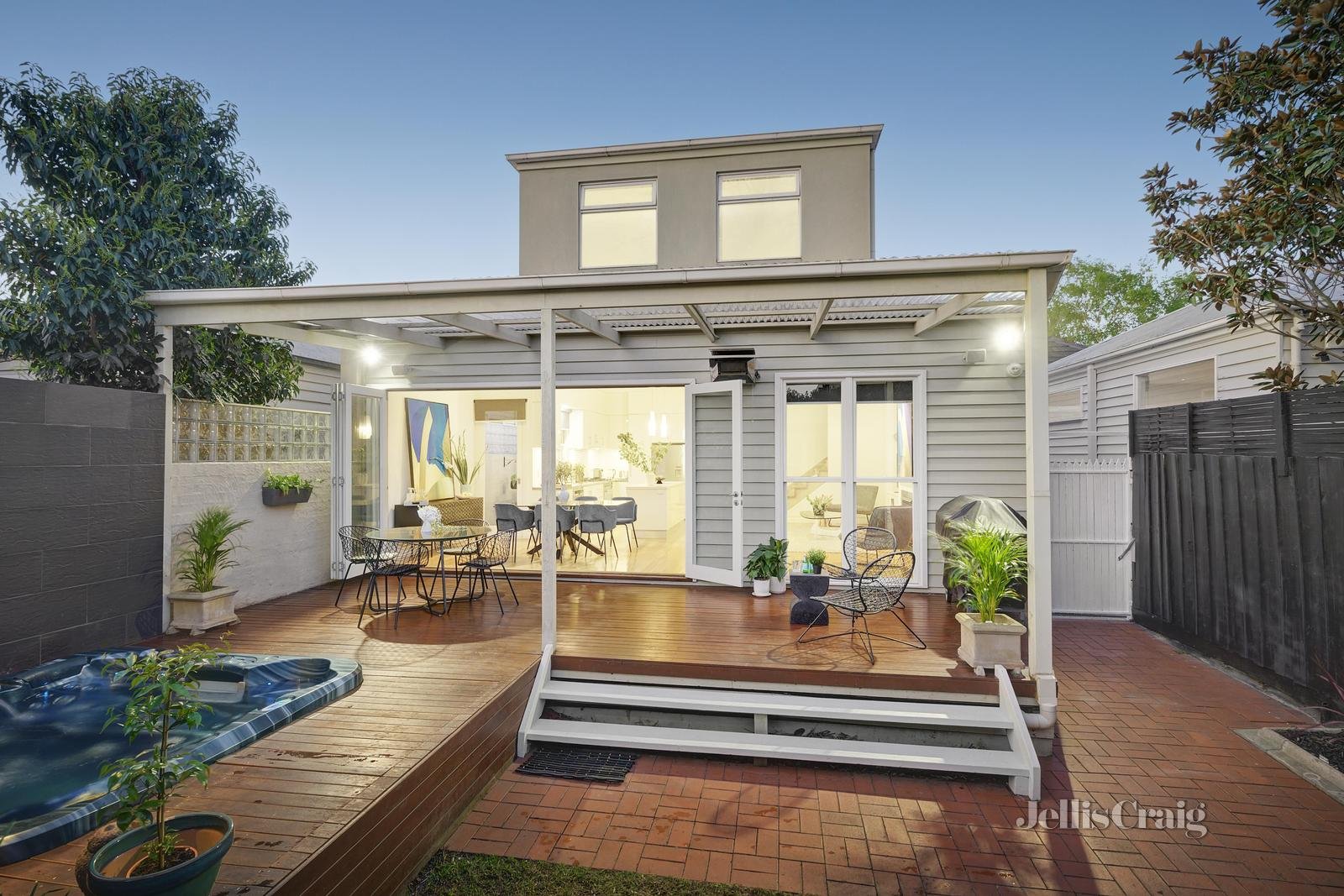 6 Churchill Grove, Hawthorn image 4