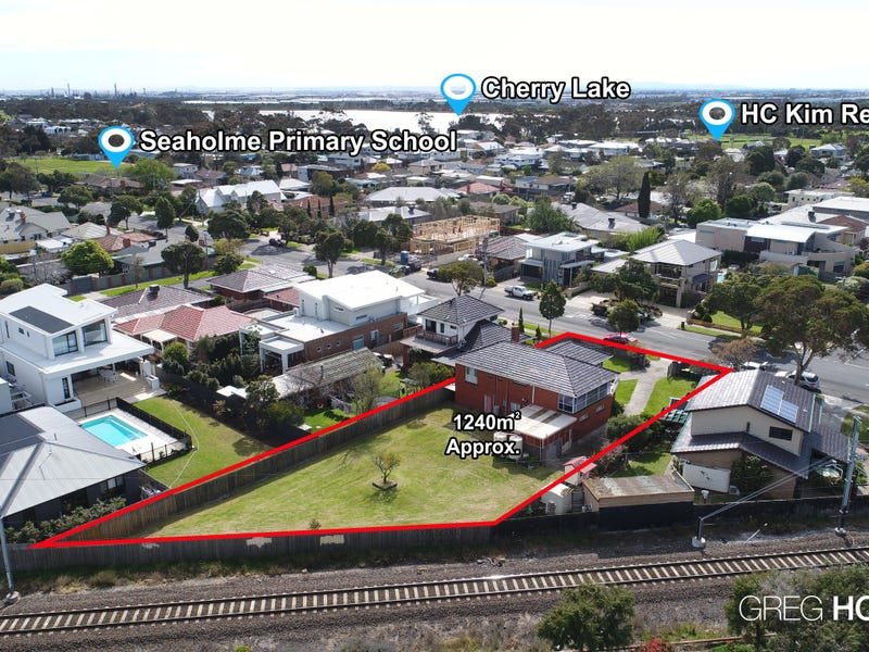 6 Civic Parade, Seaholme image 21