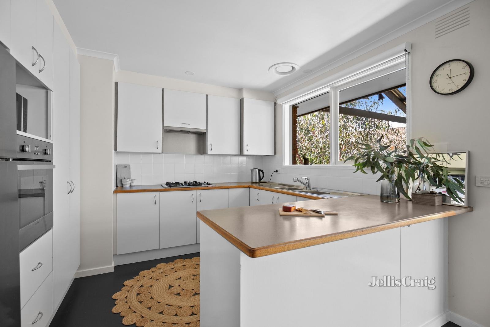 6 Clarood Crescent, Chelsea Heights image 5