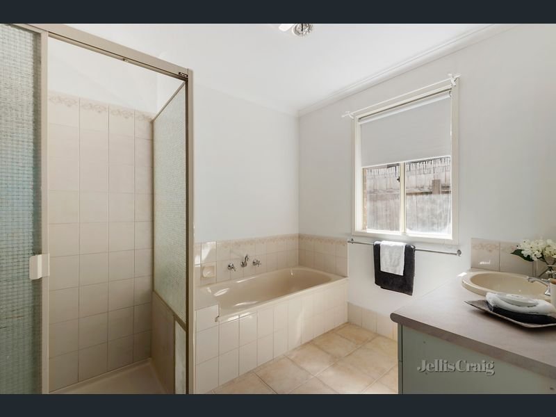 6 Clay Court, Blackburn North image 6