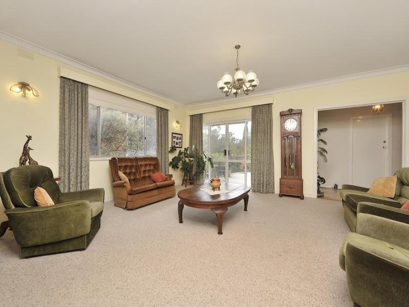 6 Clayton Road, Balwyn image 2