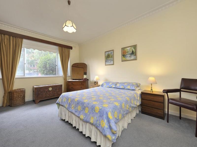 6 Clayton Road, Balwyn image 7