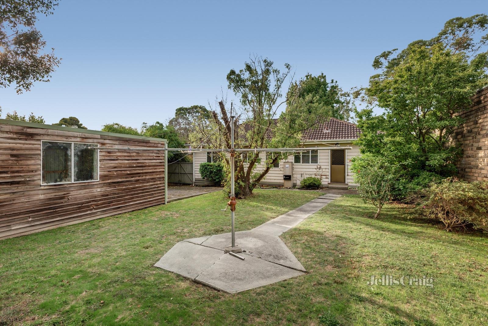 6 Clifford Court, Forest Hill image 5