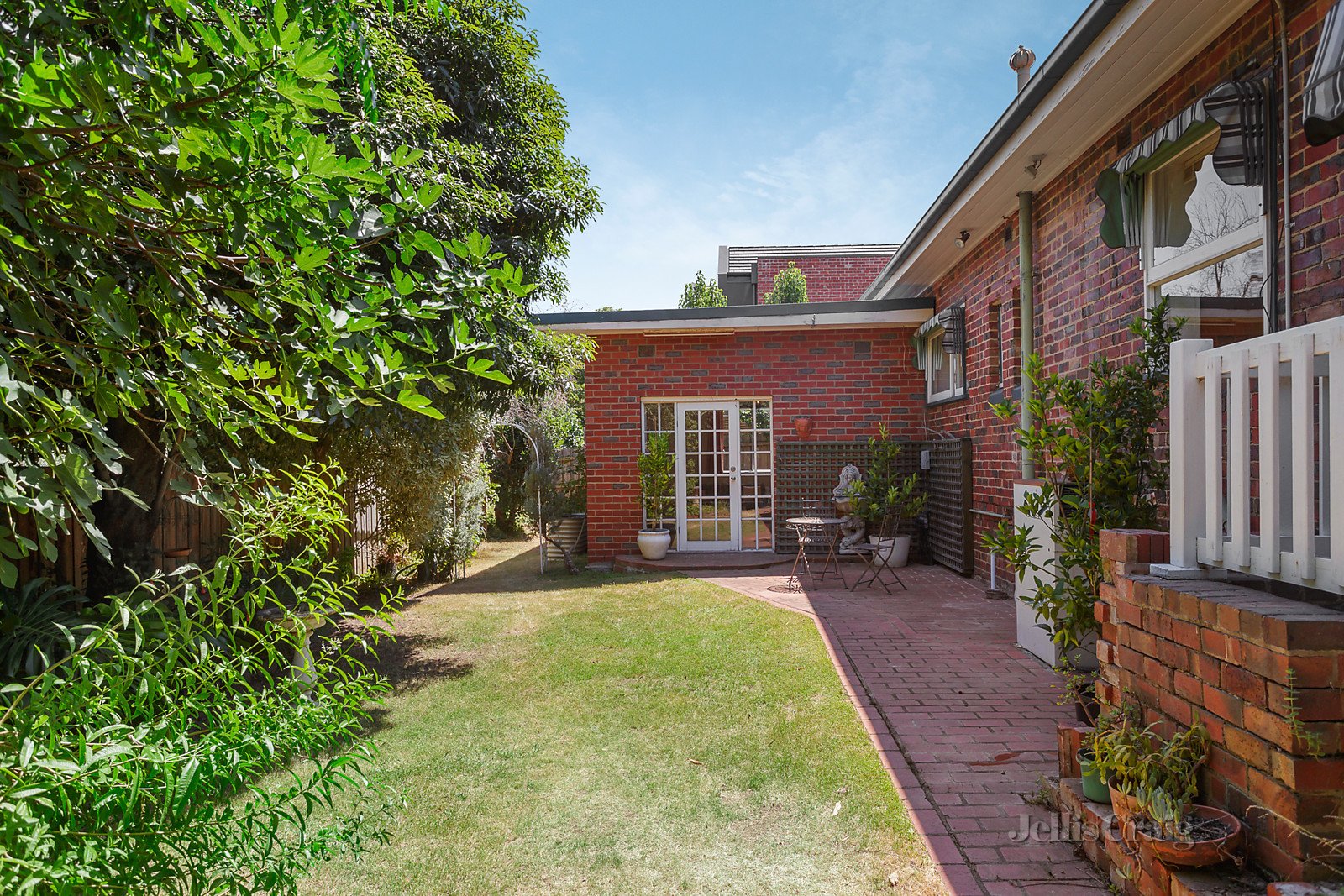 6 Clitheroe Court, Glen Iris image 6