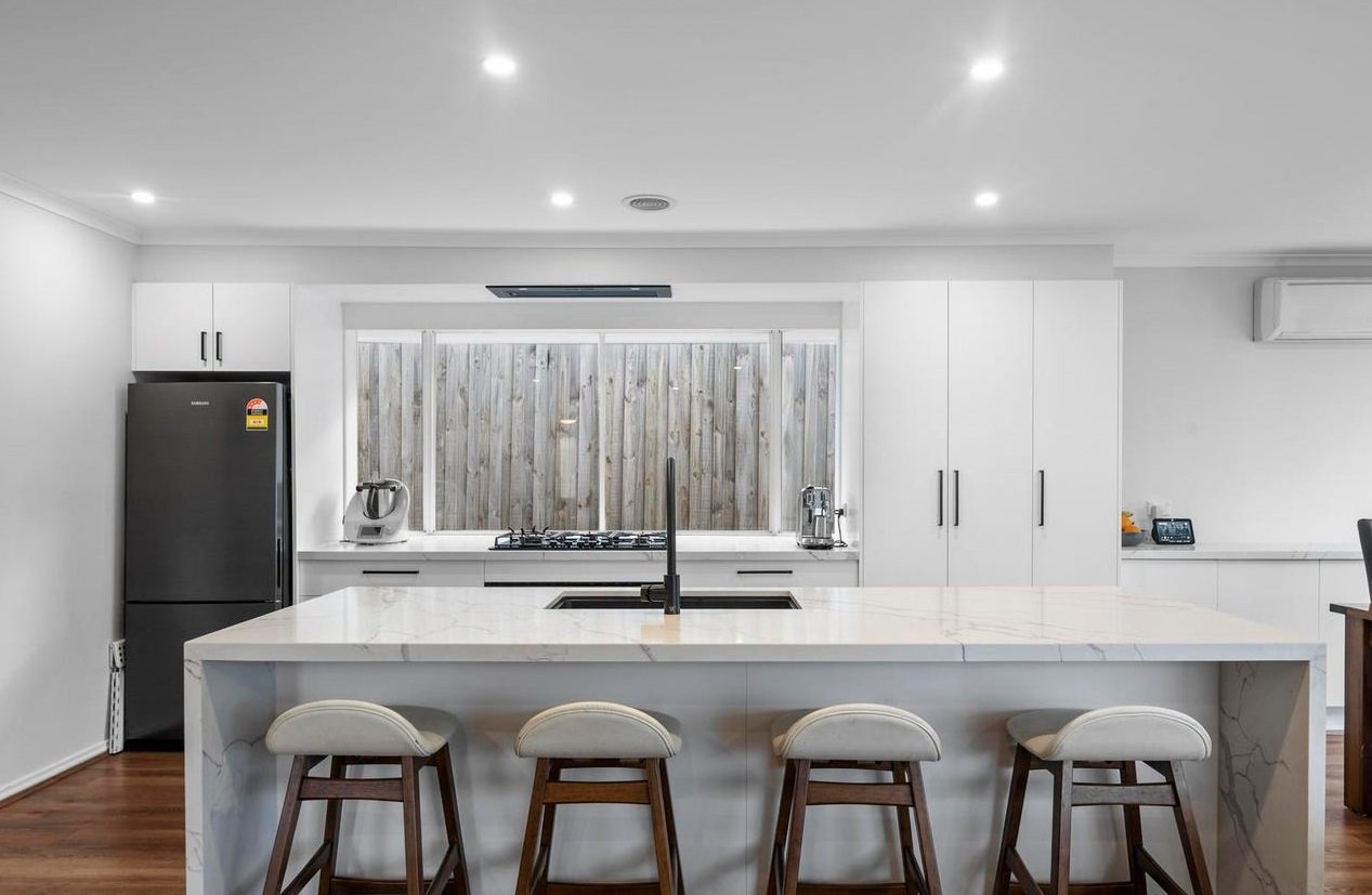 6 Clubpoint Drive, Chirnside&nbsp;Park image 2