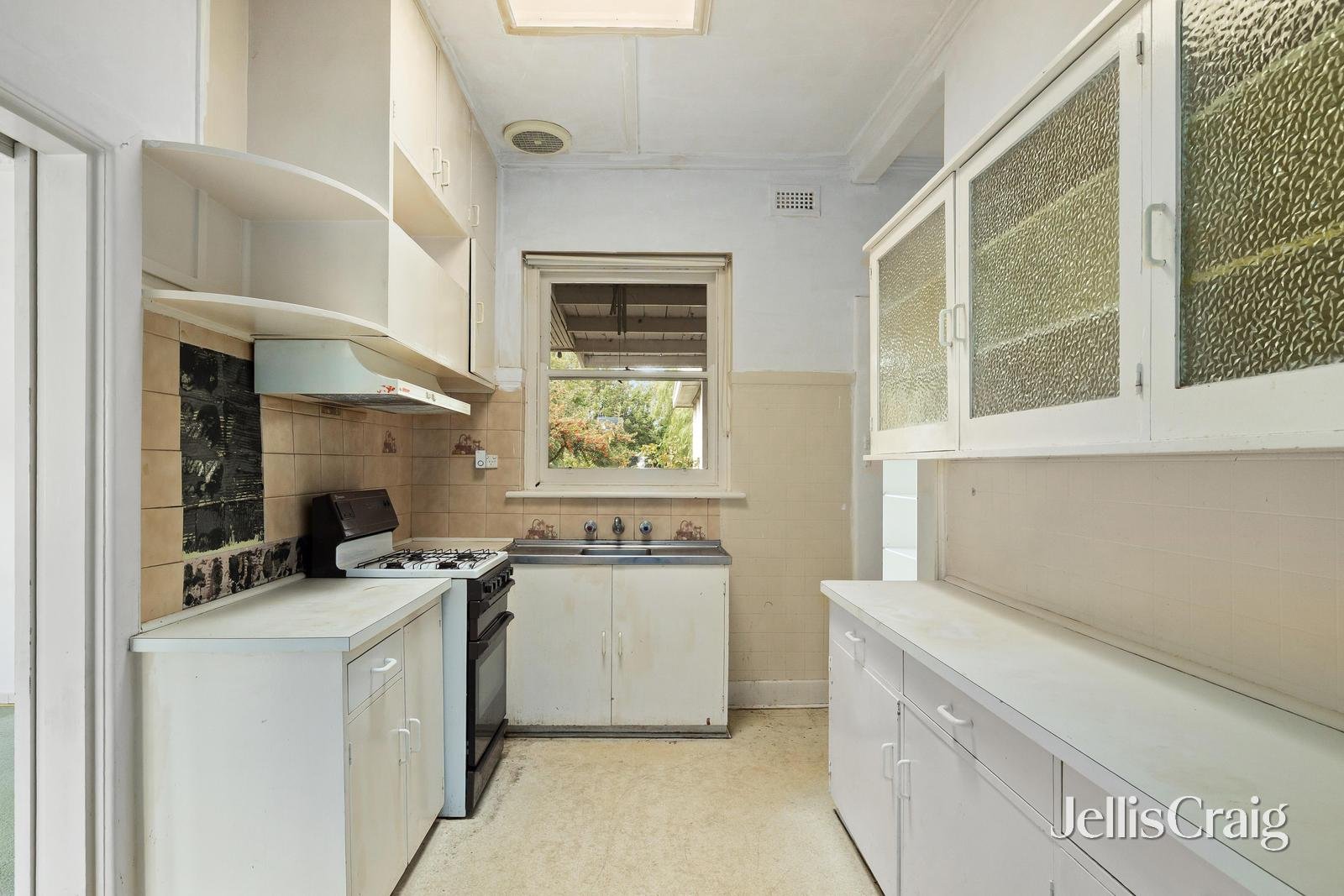 6 Collins Street, Ormond image 4