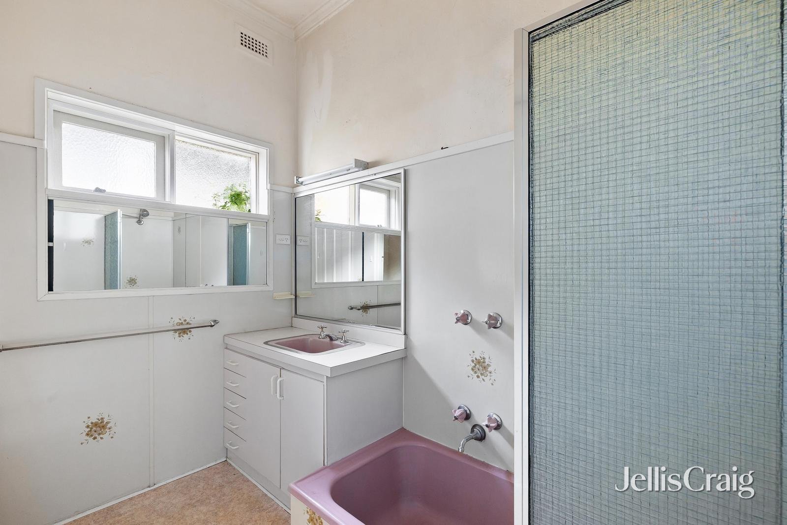 6 Collins Street, Ormond image 9