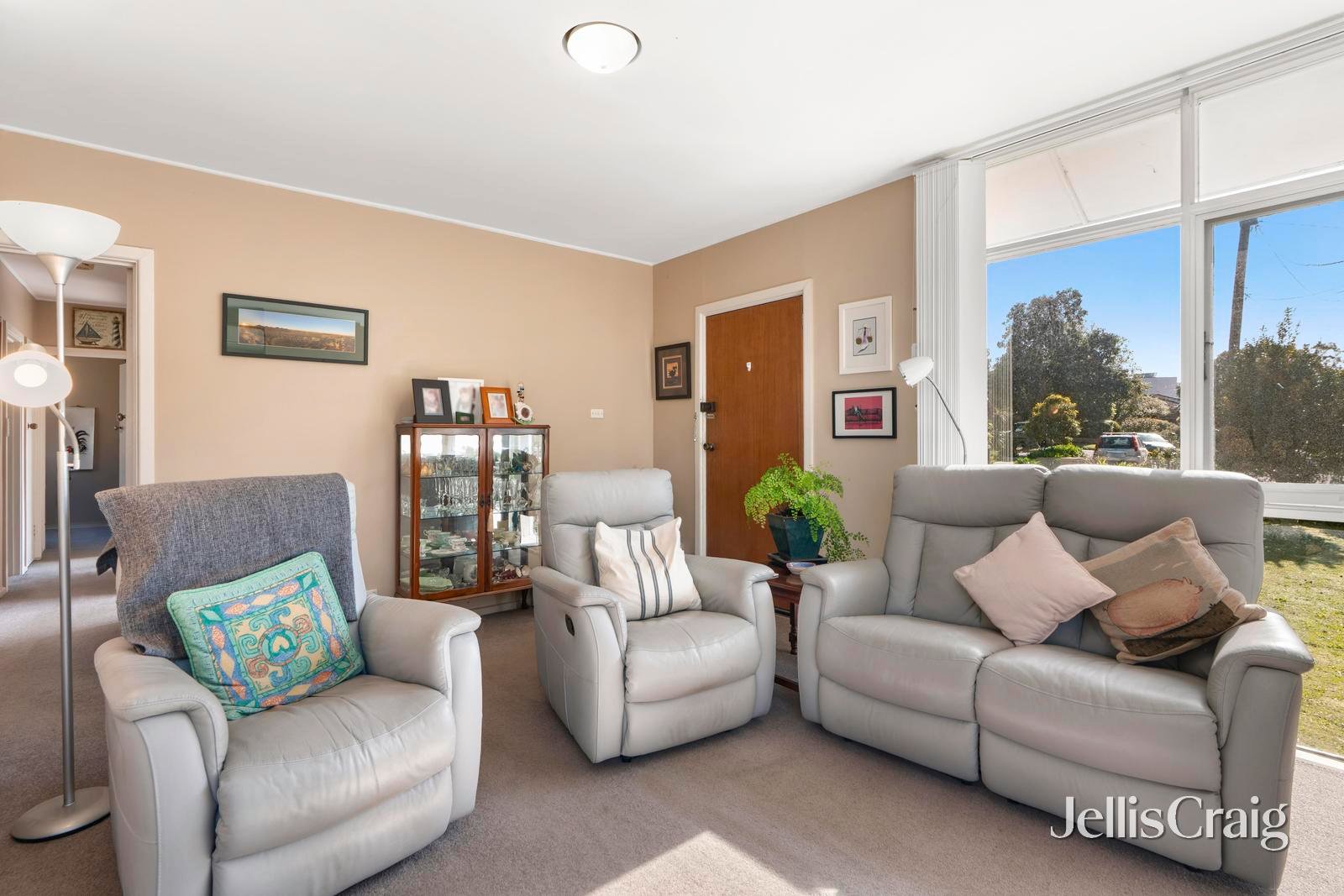 6 Cooinda Court, Mount&nbsp;Waverley image 2