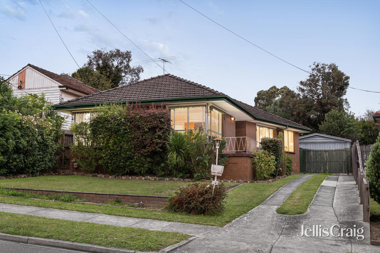 6 Coorie Crescent, Rosanna image 1