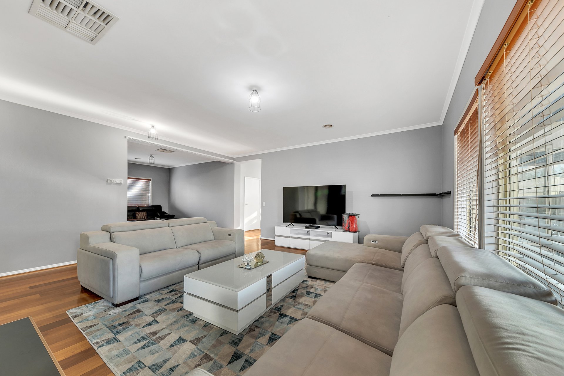 6 Cormican Place, Lovely Banks image 7