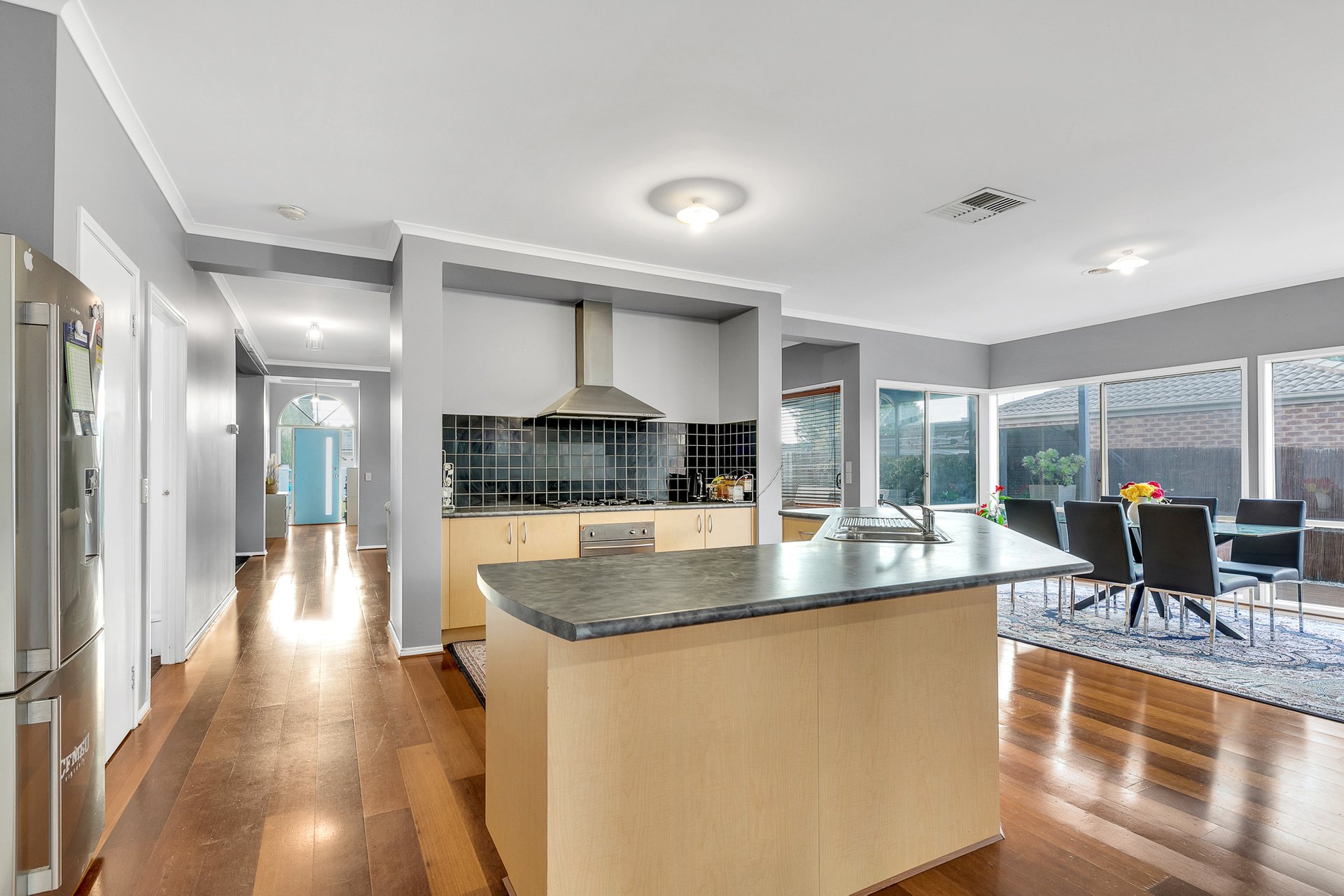 6 Cormican Place, Lovely Banks image 8