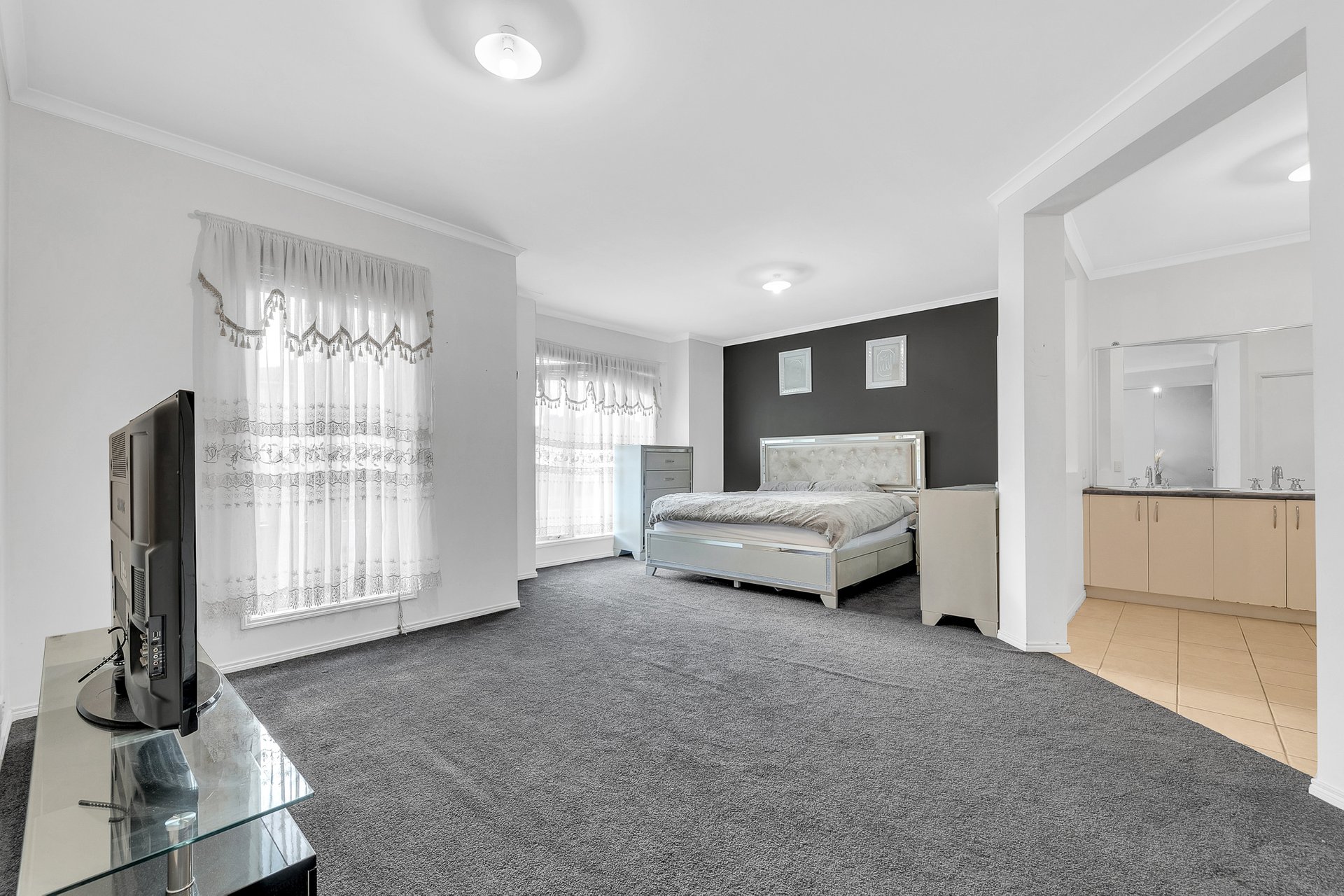 6 Cormican Place, Lovely Banks image 12