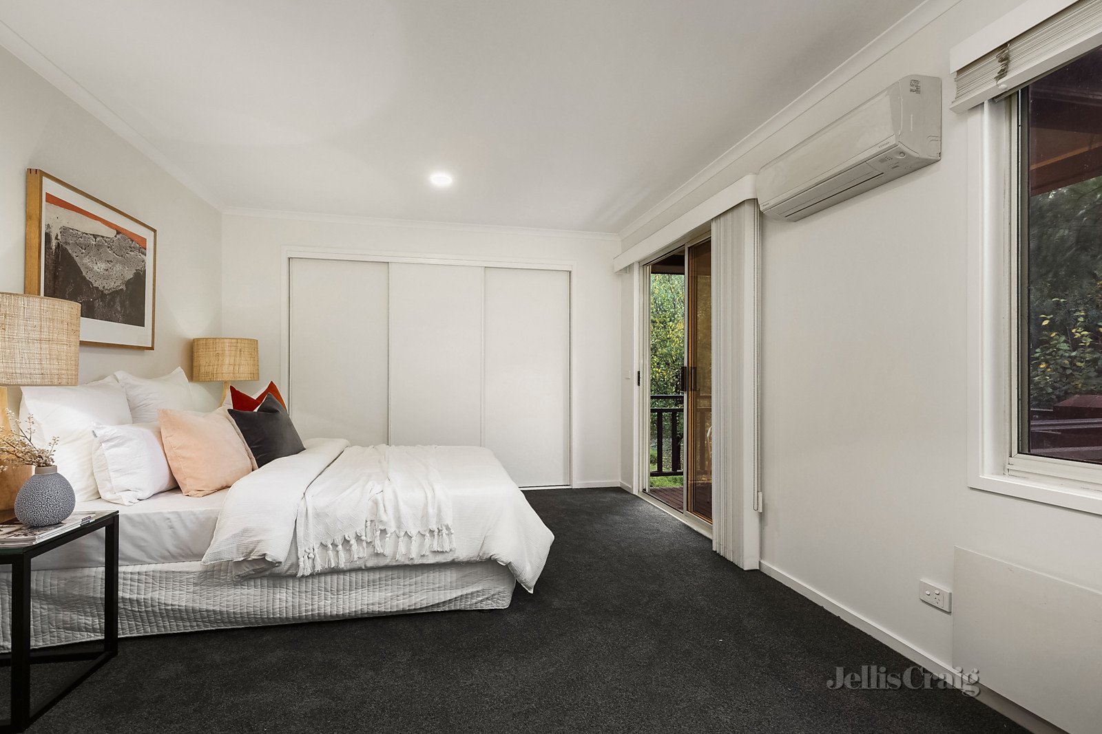 6 Cuffe Walk, Kensington image 5