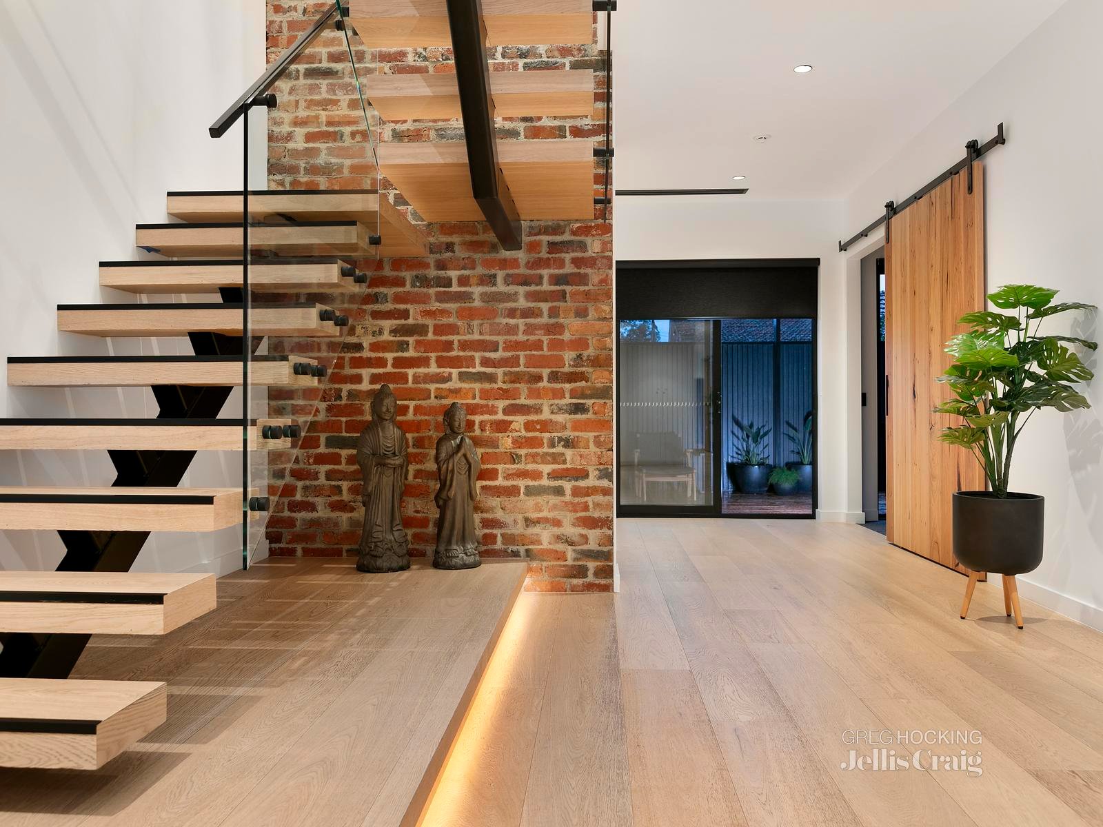 6 Cumberland Road, Port Melbourne image 4