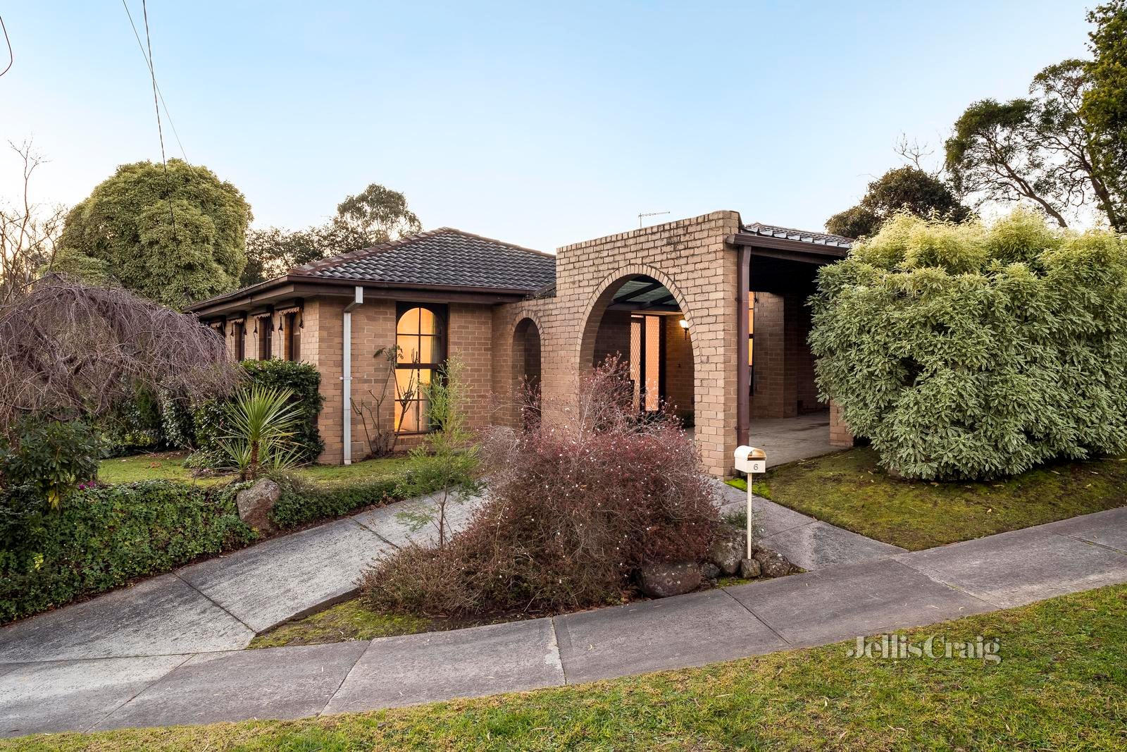 6 Dairy Court, Viewbank image 1