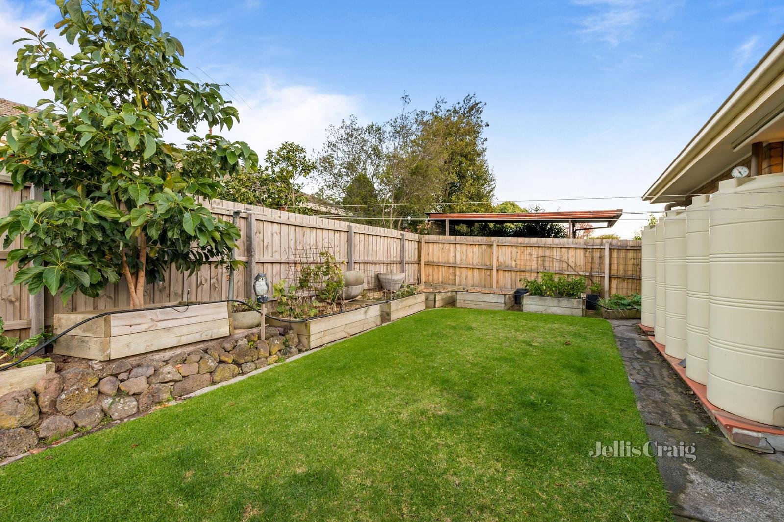 6 Dallas Street, Mount Waverley image 11