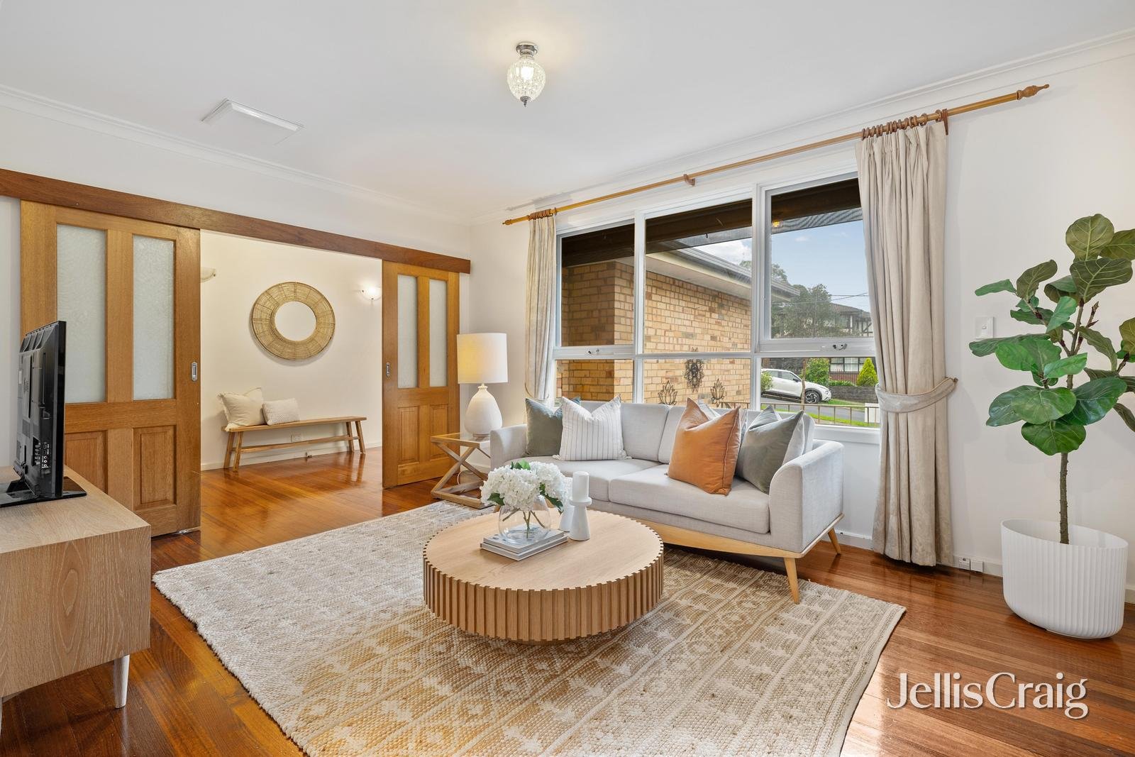 6 Dalmor Avenue, Mitcham image 2