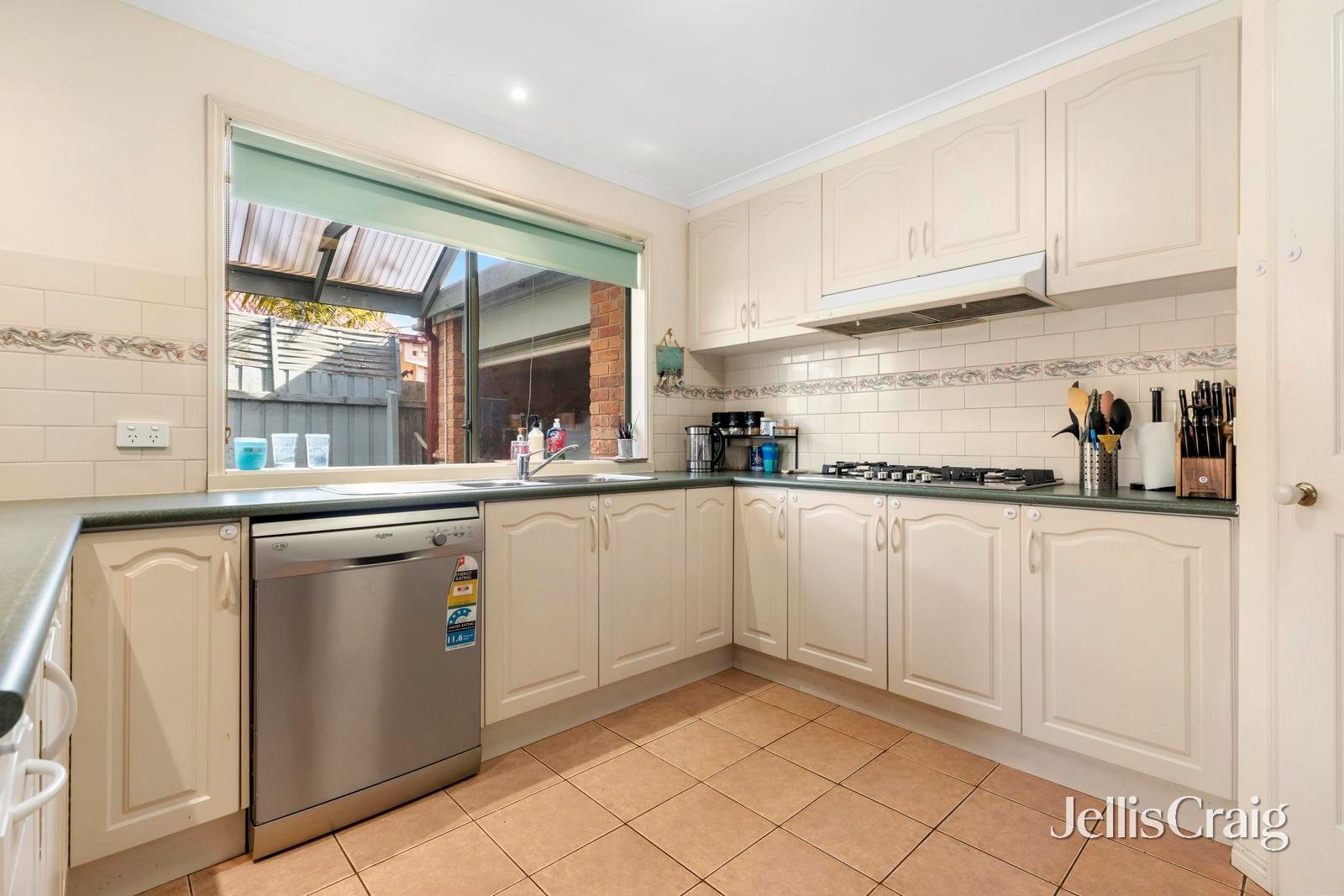 6 Danehill Grove, Berwick image 6
