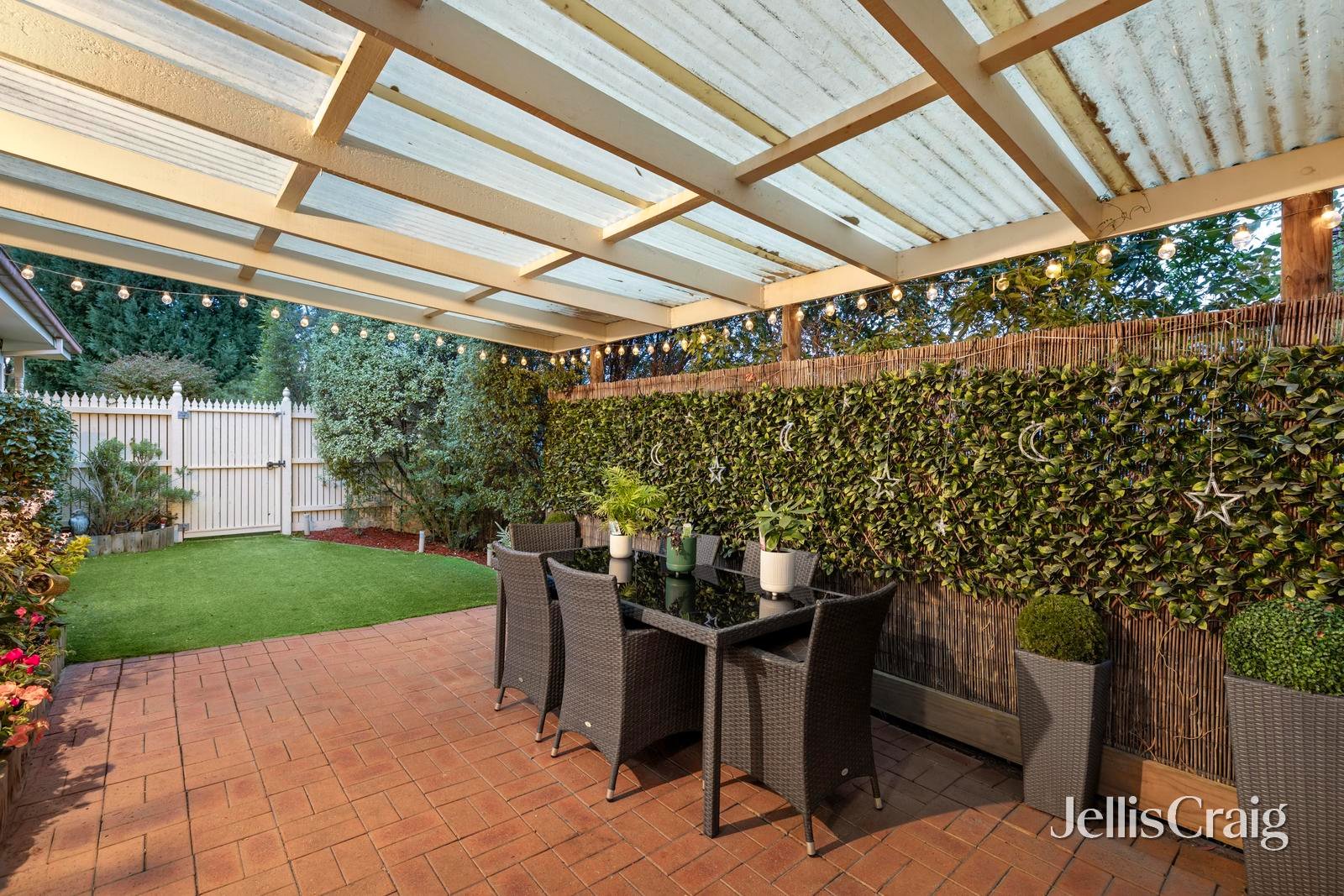 6 Daniel Court, Warranwood image 15
