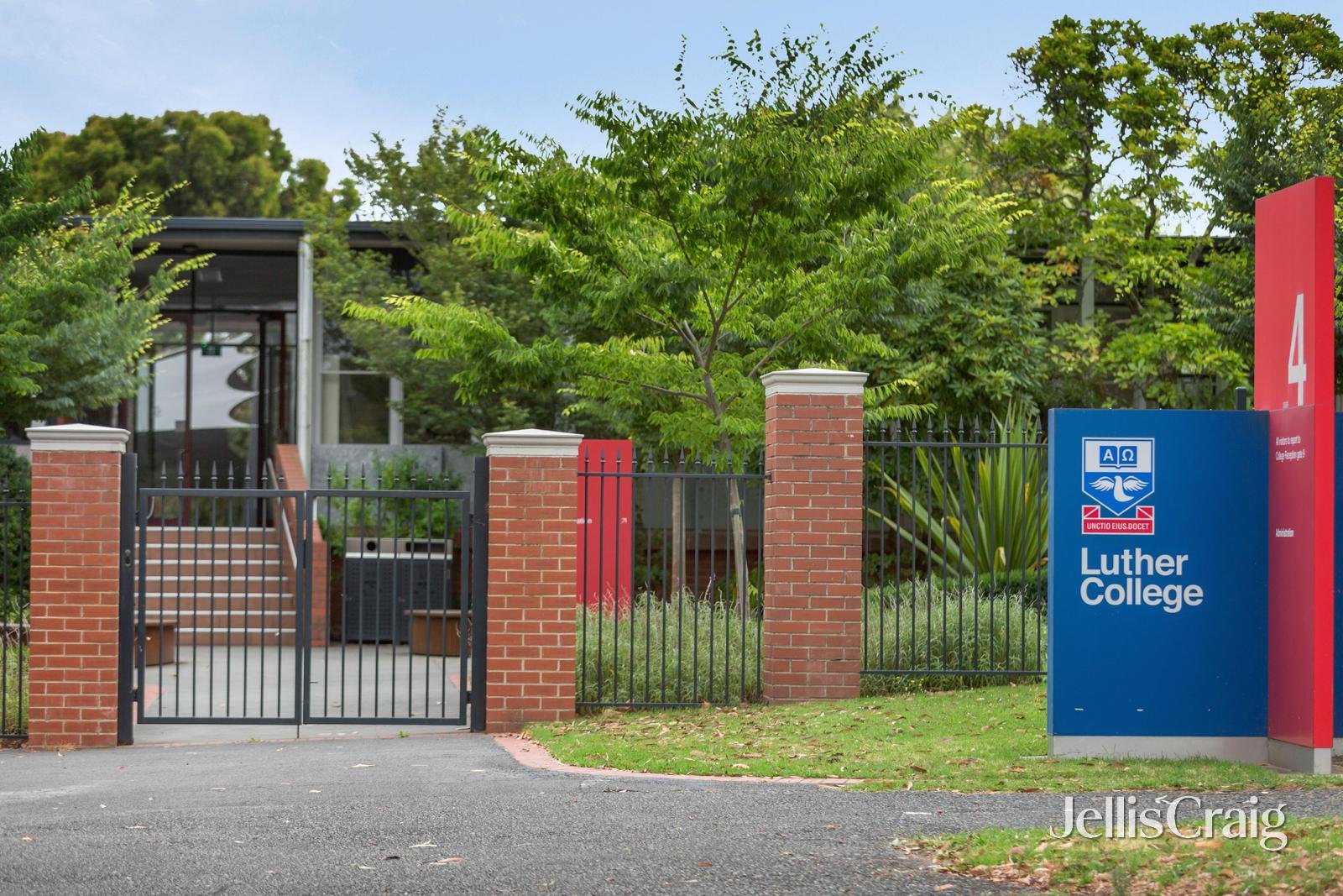 6 Daniel Court, Warranwood image 23
