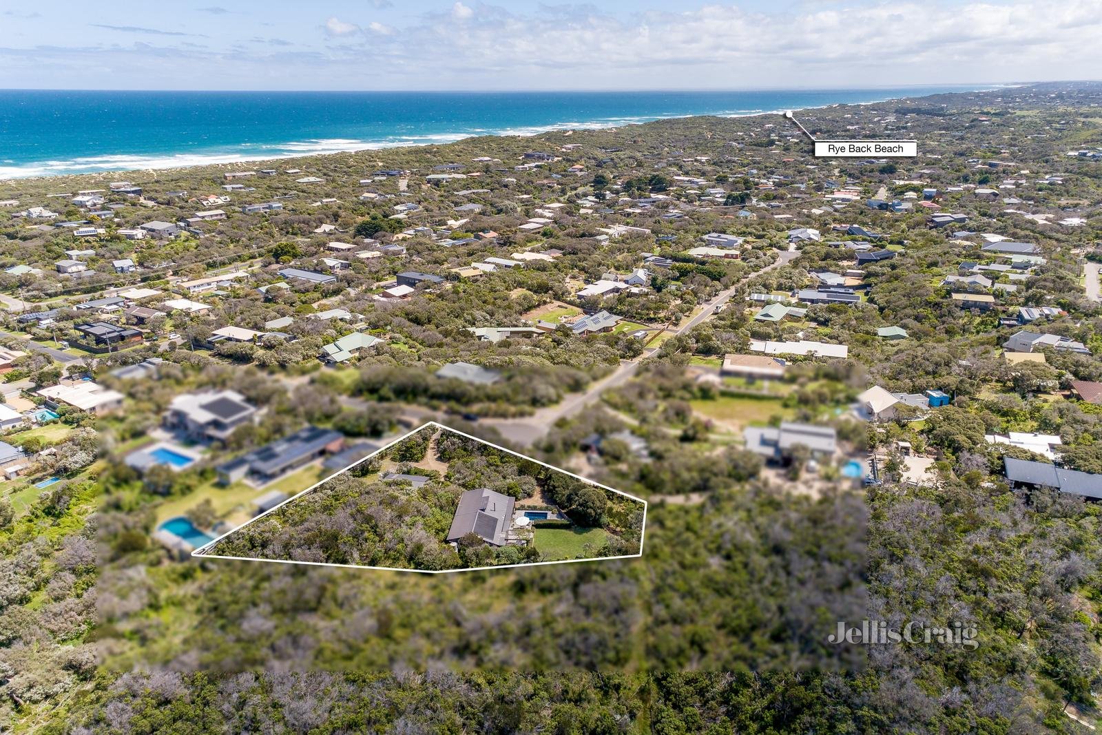 6 Daniella Court, St Andrews Beach image 16