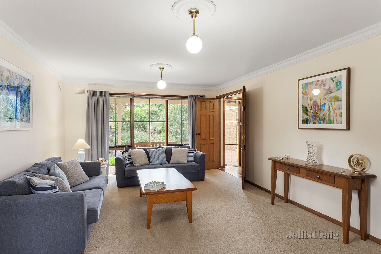 6 Darvell Close, Wheelers Hill image 7