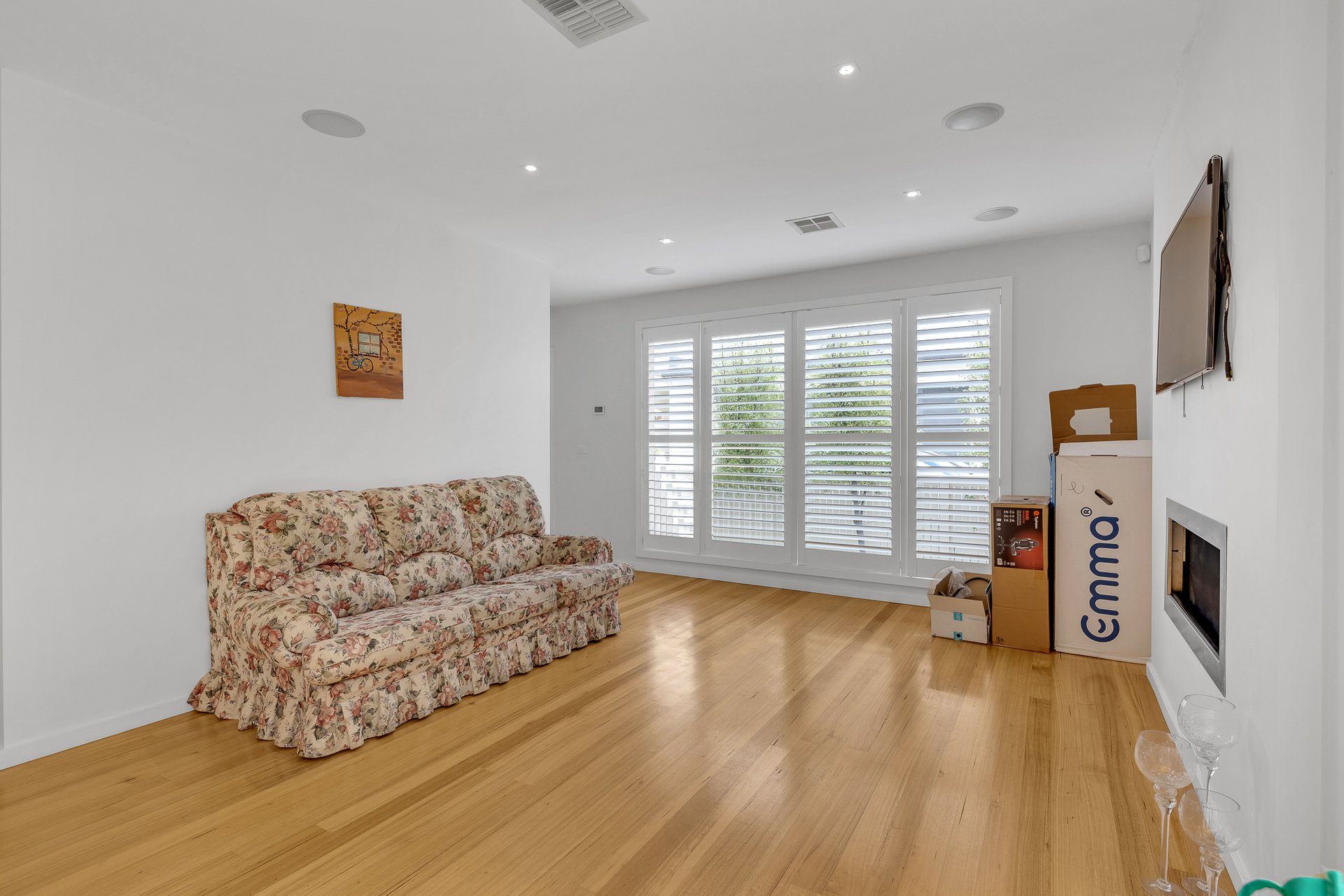 6 Davison Place, Geelong image 4