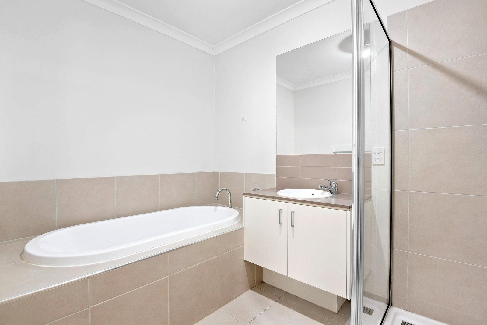 Property Gallery Thumbnail 10