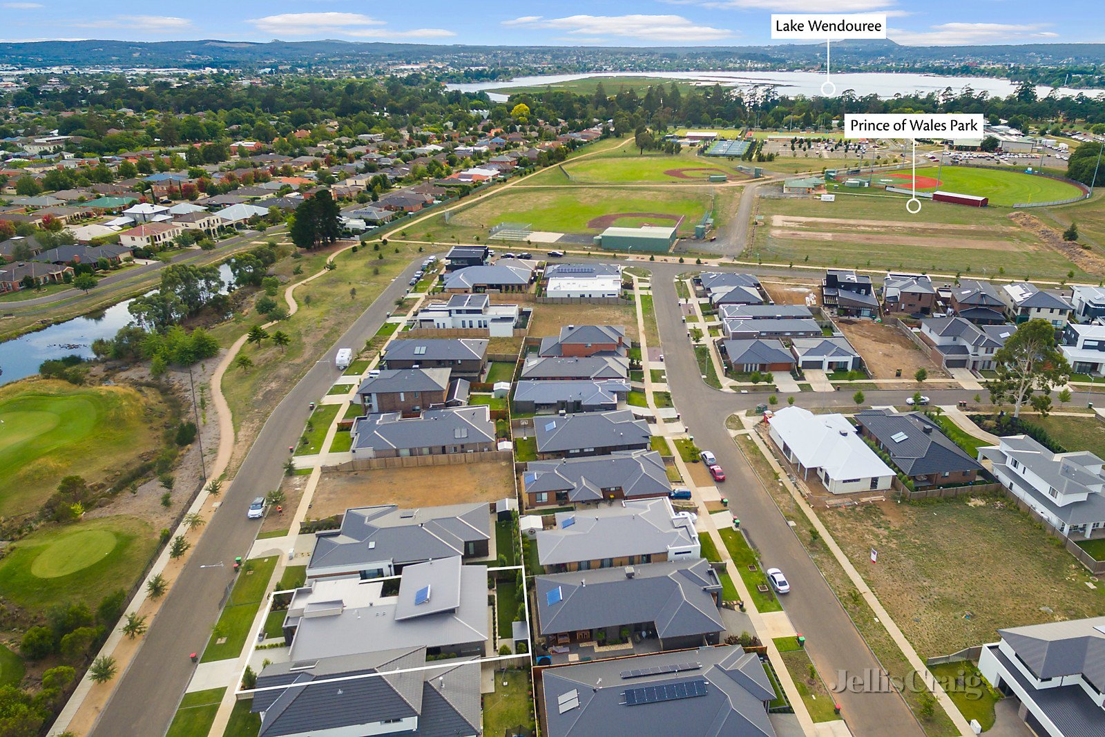 6 Distinction Drive, Alfredton image 3