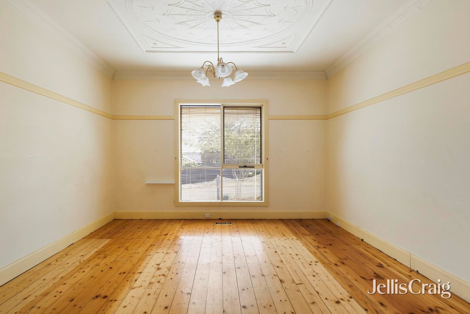 6 Donaldson Street, Bentleigh image 2