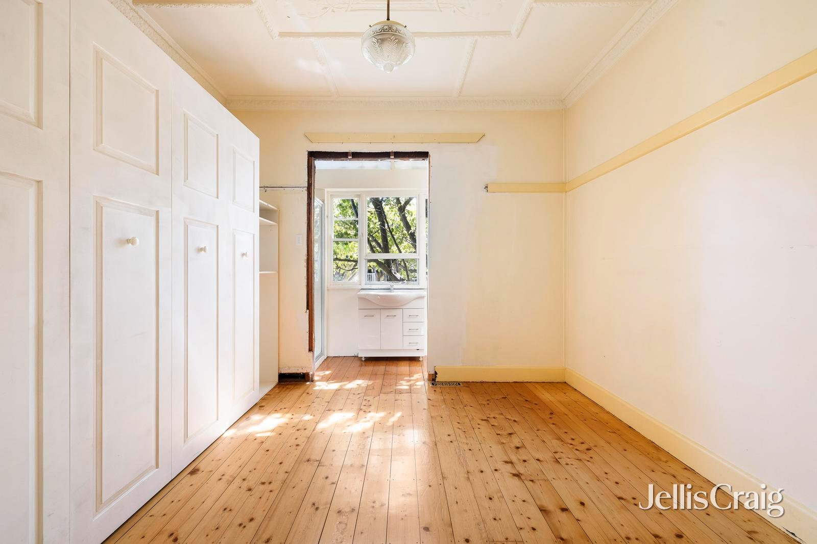 6 Donaldson Street, Bentleigh image 6