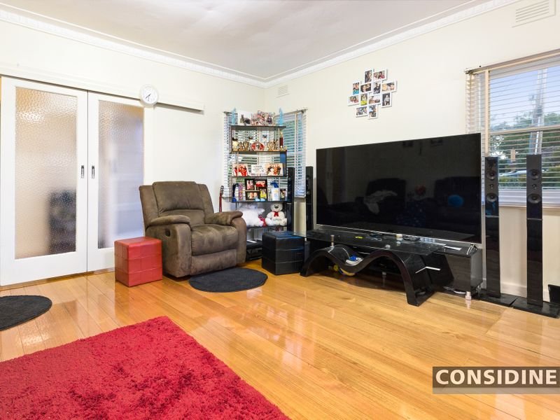6 Donnelly Court, Pascoe Vale image 2