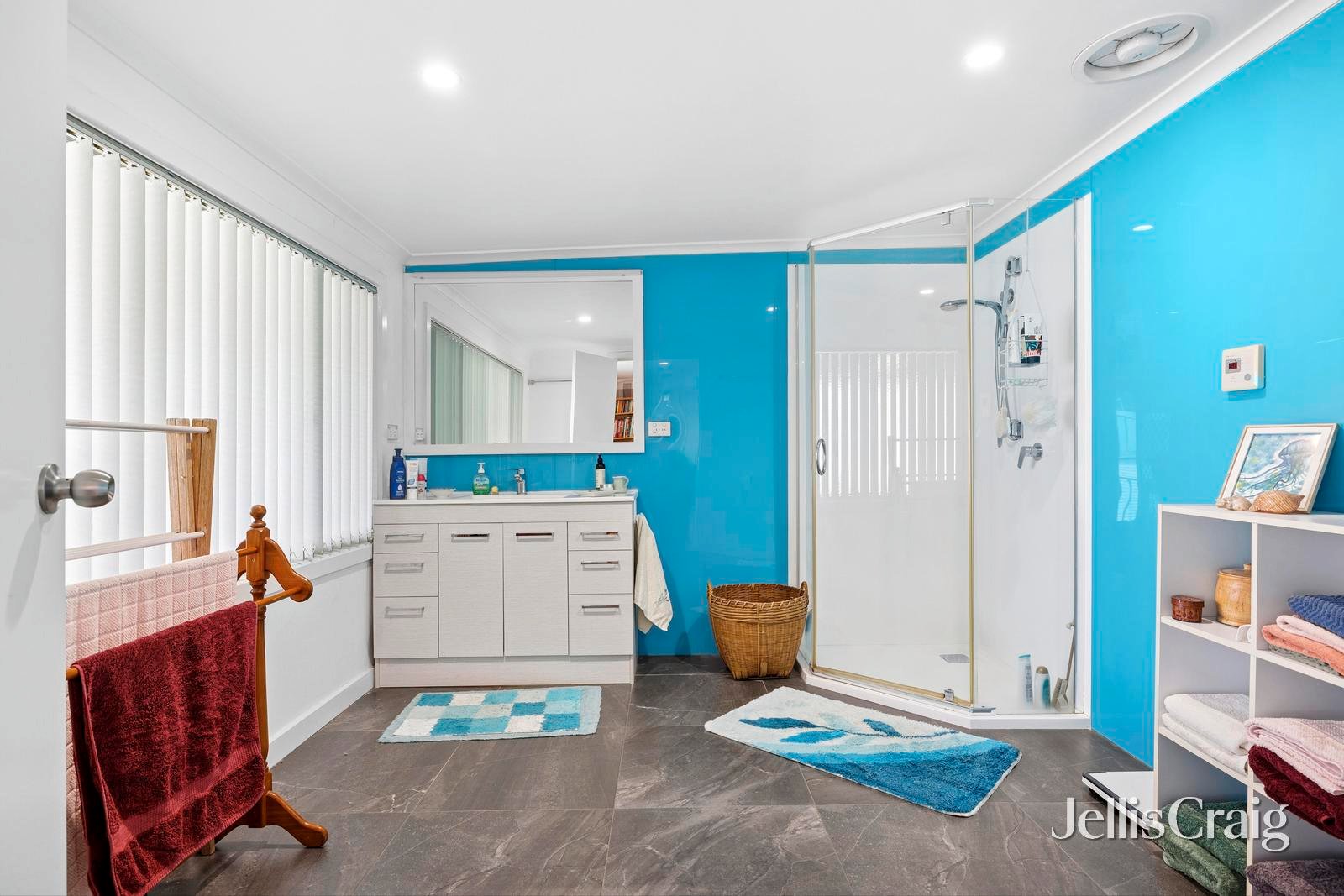 6 Douglas Crescent, Castlemaine image 4