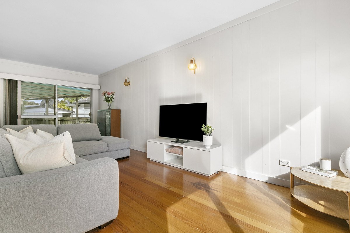 6 Douglas Street, Blackburn North image 3