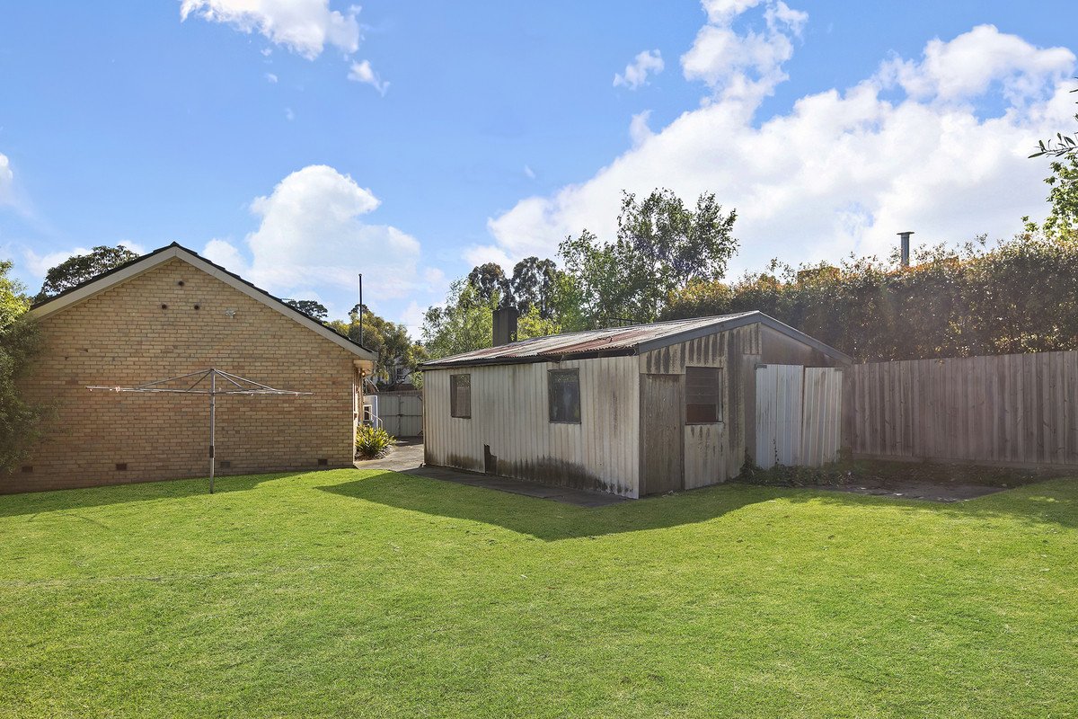 6 Douglas Street, Blackburn North image 12