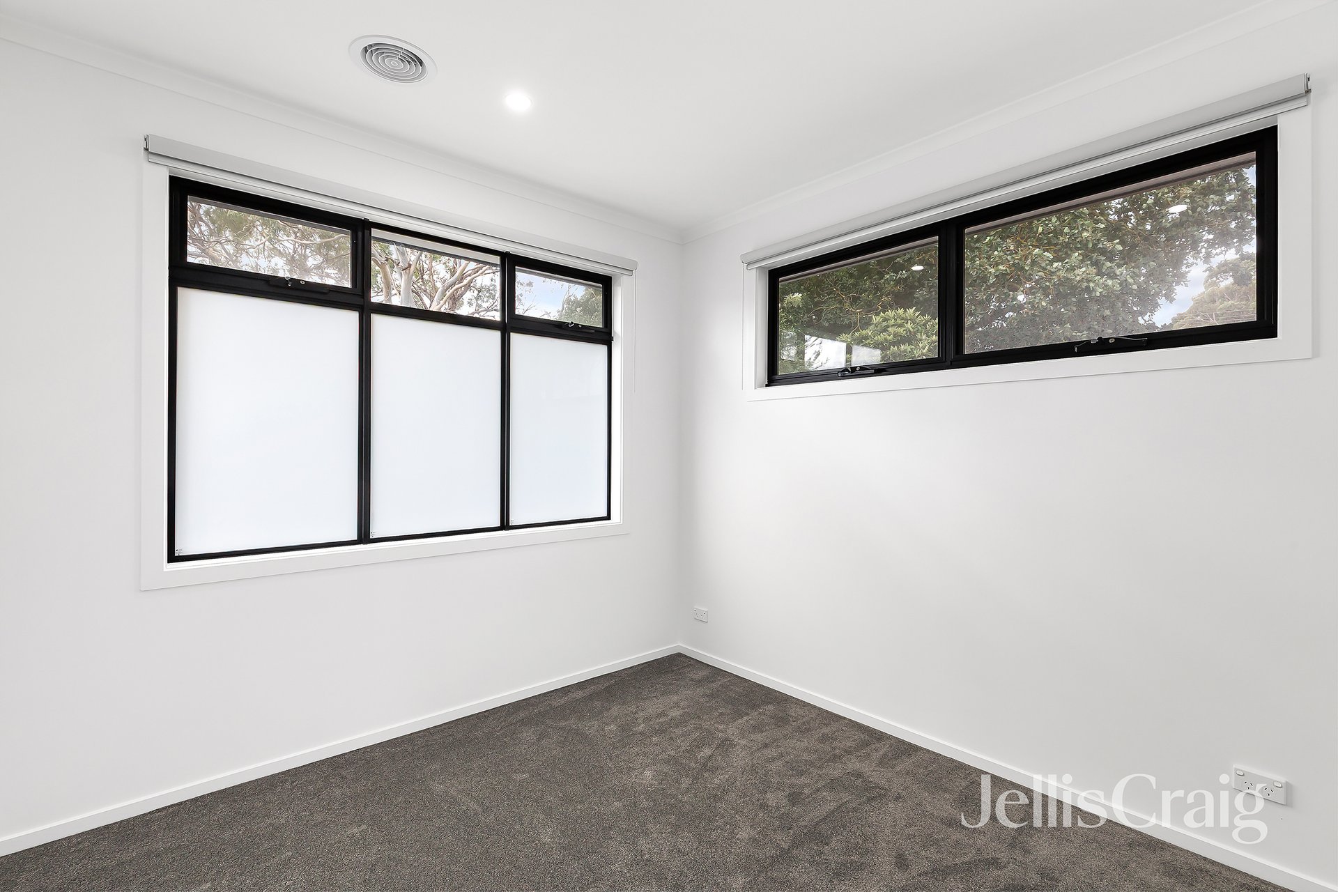 6 Douglas Street, Rosanna image 7