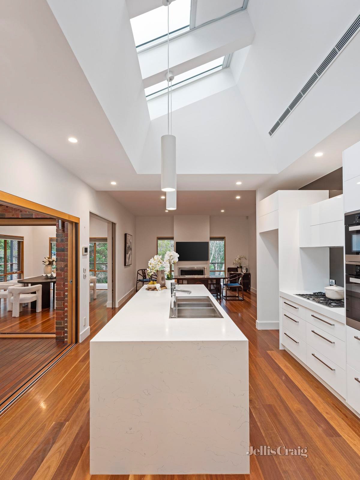 6 Drummond Close, Donvale image 5