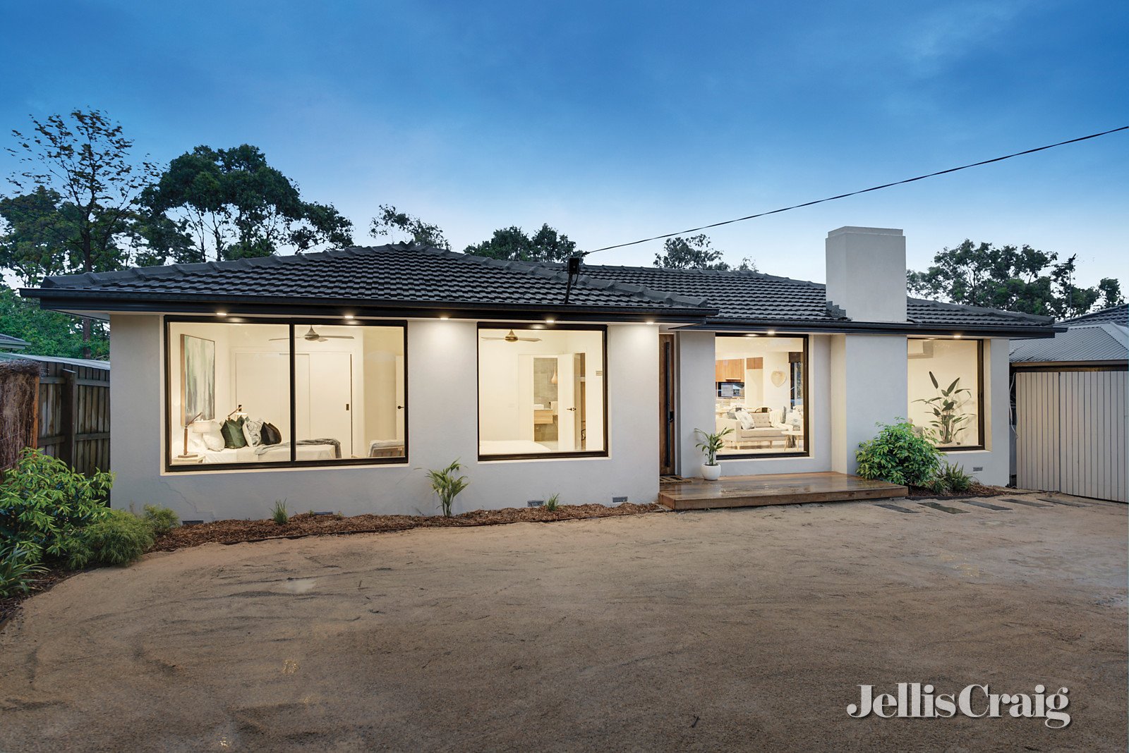 6 Dryden Concourse, Mooroolbark image 1