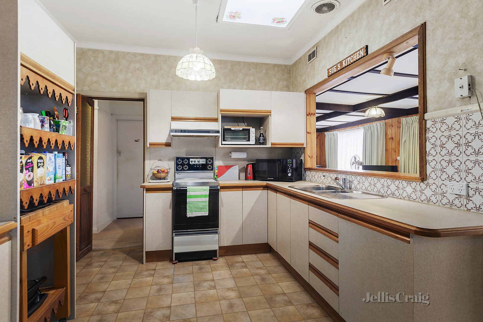6 Duckham Street, Blackburn image 5