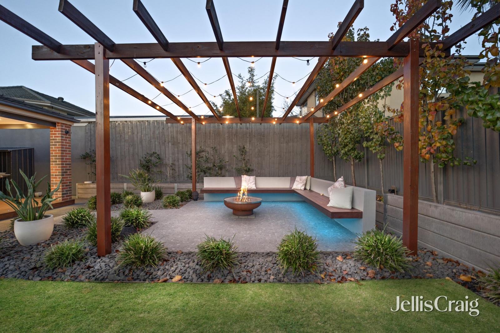 6 Dwyer Street, Blackburn image 14