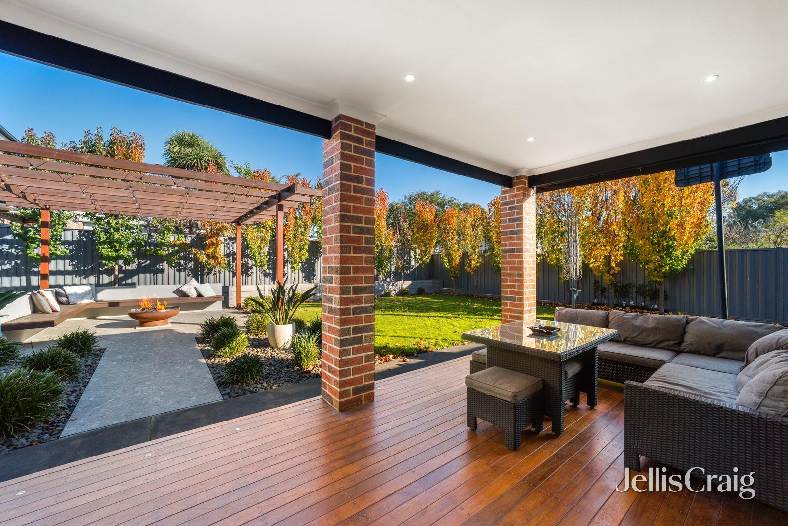 6 Dwyer Street, Blackburn image 16