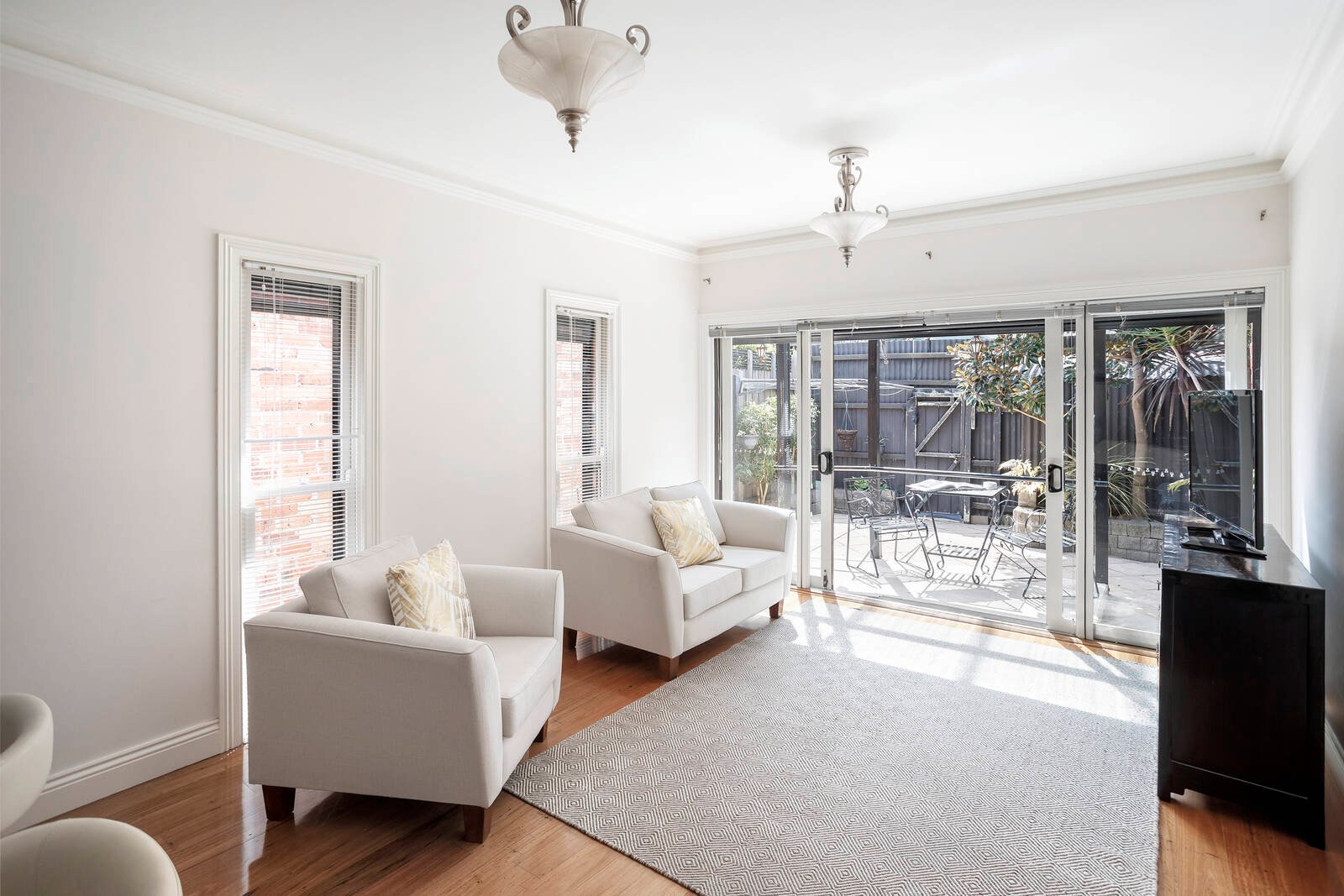 Property Gallery Thumbnail 6