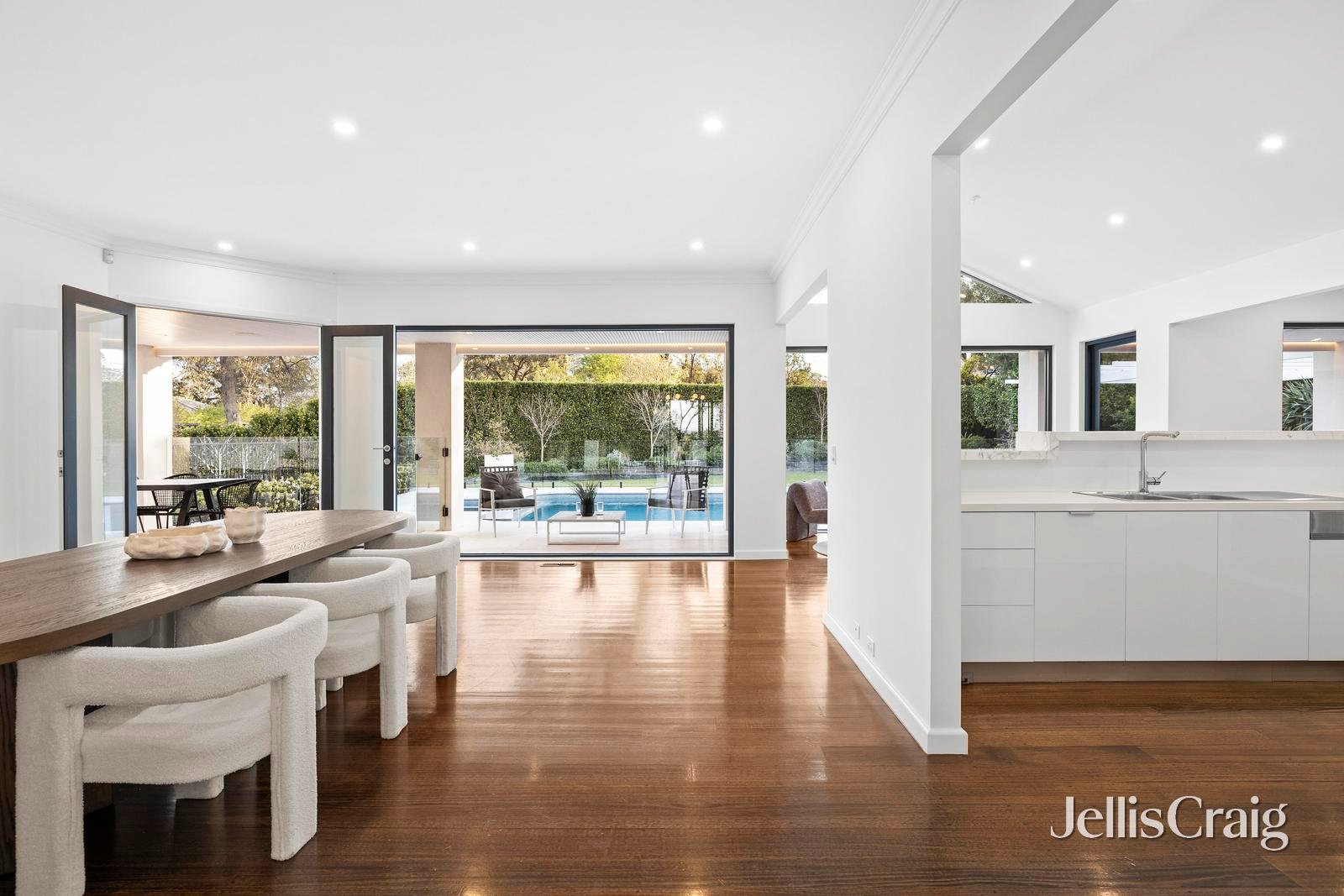 6 Eleanor Court, Donvale image 7